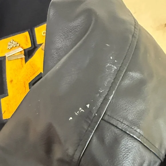 Black and Yellow Varsity Jacket with Leather Sleeves 2001. Men’s L - Picture 10 of 11